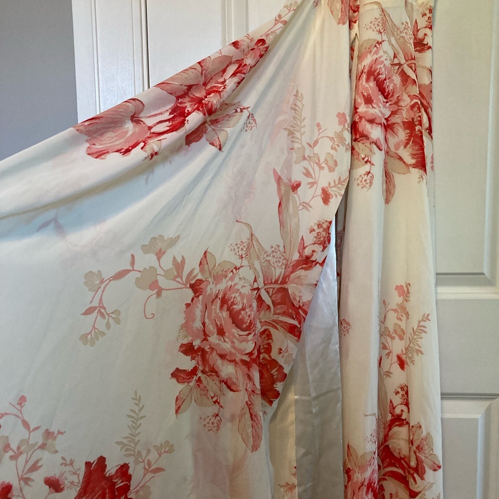 White cream floral dress from lulus - Picture 5 of 6